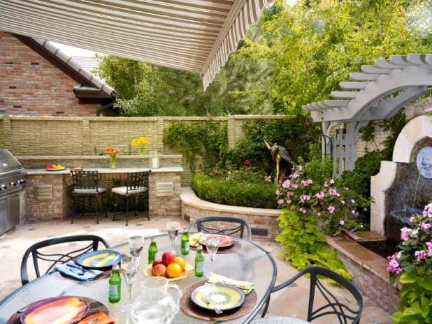 Move the Kitchen Outside!