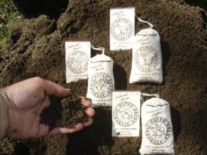 Retaining wall 1 Tea Manure