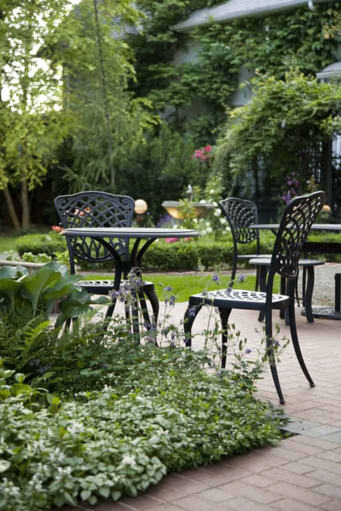 outdoor bistro dining set