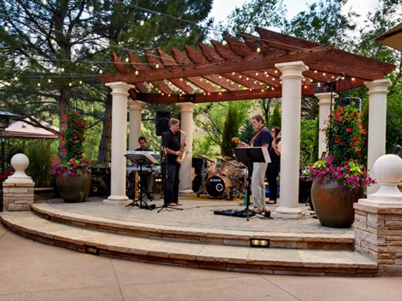 pergola