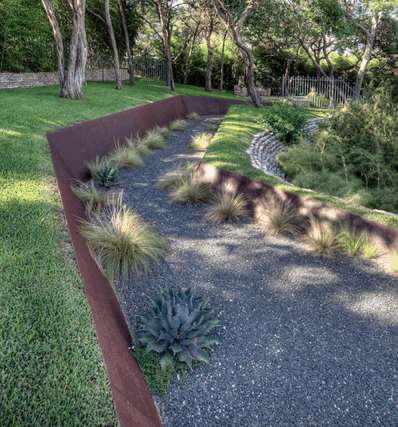 Ideas for Elegant Landscape Edging