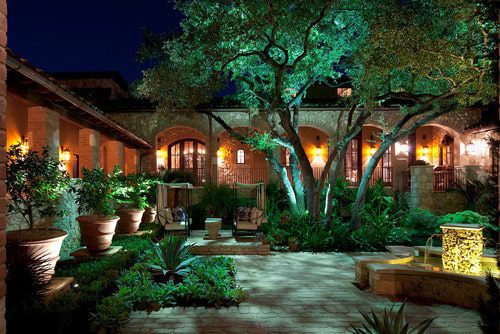 Beautiful Lighting Types for Front Yard Gardens