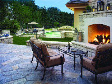 Decorative Design Features for the Summer Xeriscaped Landscape