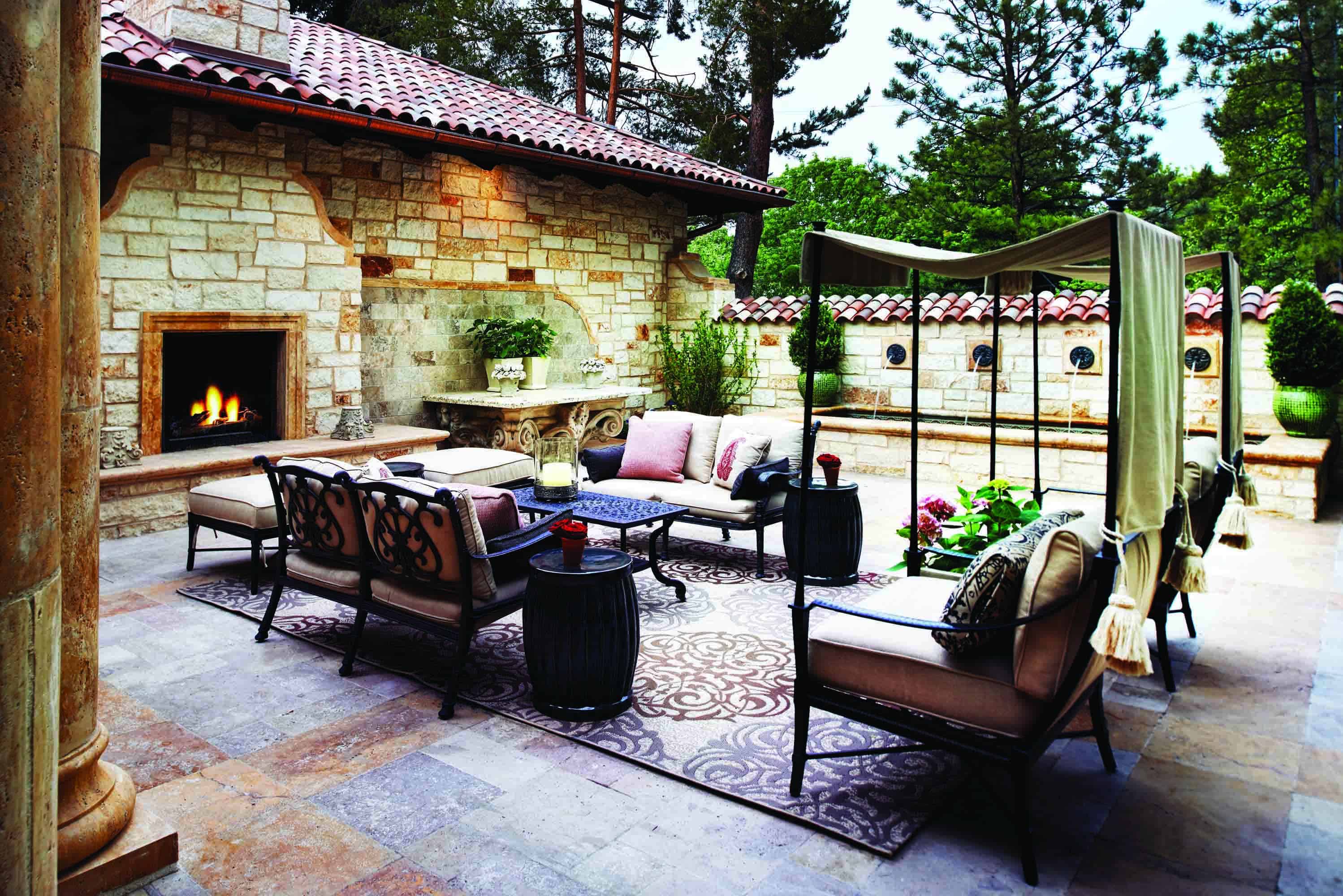 Oliphant Courtyard B (Lifescapes ad)_edit