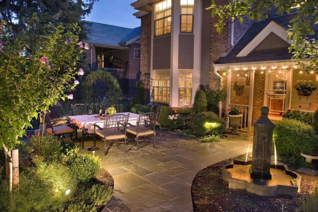 garden patio with fountain