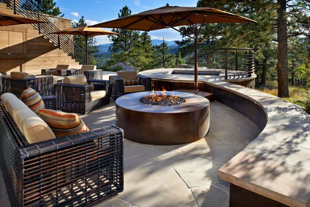 outdoor fire pit patio