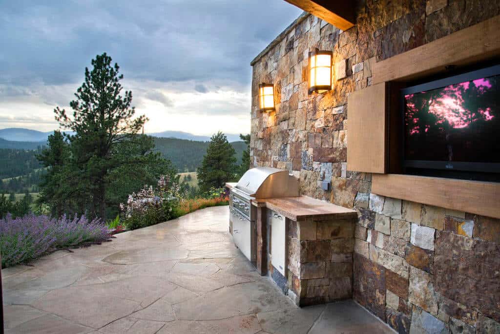 outdoor kitchen with view