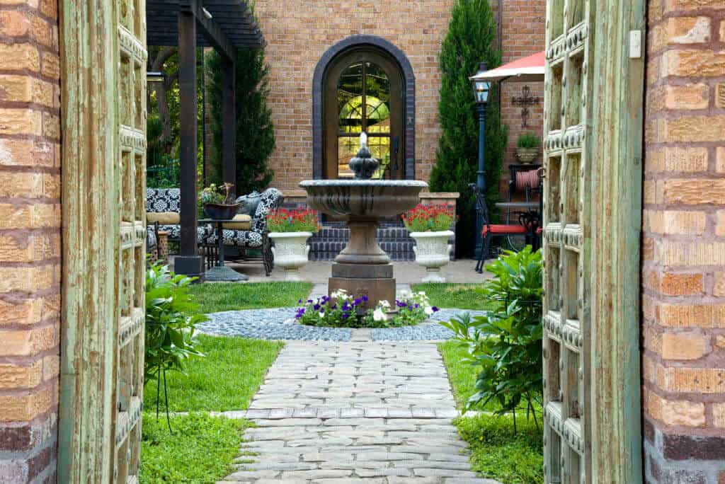 outdoor entertainment technology