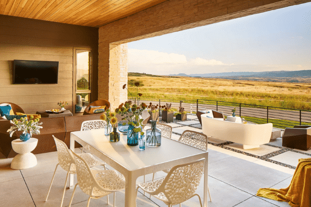 New Outdoor Kitchen & Dining Trends to Dine For