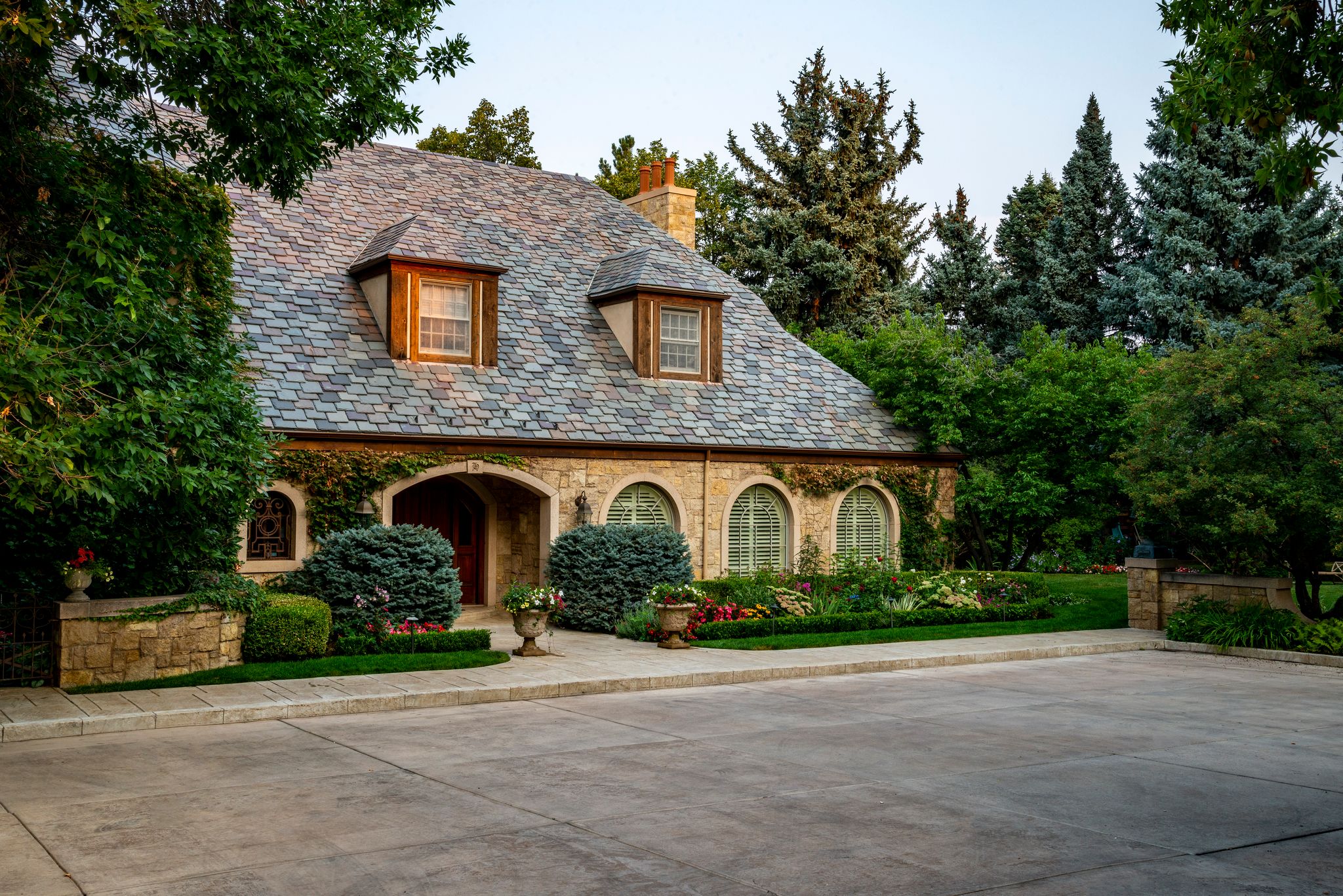 charming stone house with garden