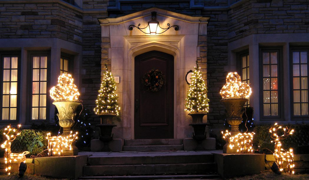 How to Hang Holiday Lights Like a Pro
