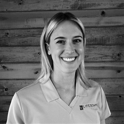 karolina zolnierczyk client services manager