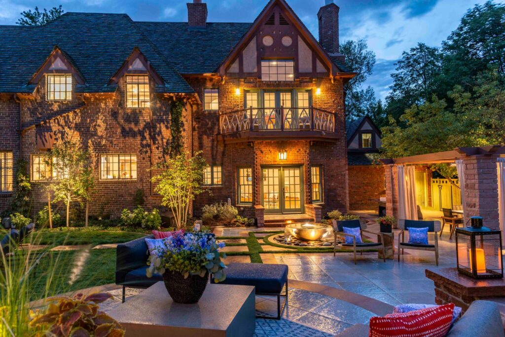architectural outdoor fountain feature traditional gatsby design