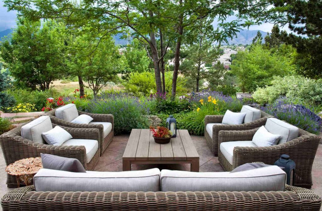 integrated seating wall around fire pit construction cost